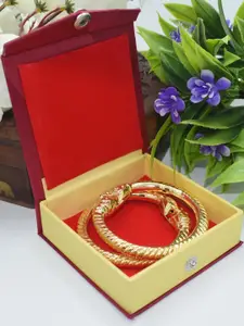 SATTIK Pack of 2 Brass Gold-plated Bracelet Set