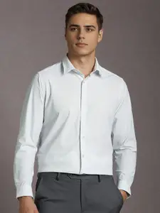 Louis Philippe Men Textured Spread Collar Formal Shirt