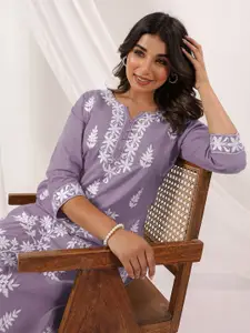 Janasya Floral Embroidered Notch Neck Thread Work Pure Cotton Straight Kurta