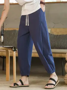StyleCast x Revolte Men Regular Fit Mid-Rise Easy Wash Cotton Trousers