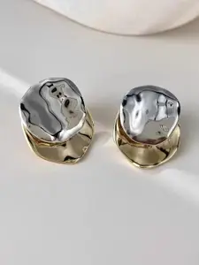 VAGHBHATT Women Textured Silver-Gold Dual Tone Stud Earrings