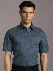 Louis Philippe Men Slim Fit Geometric Printed Spread Collar Pure Cotton Formal Shirt