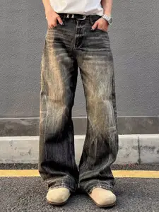 StyleCast x Revolte Men Baggy Mid-Rise Light Fade Jeans