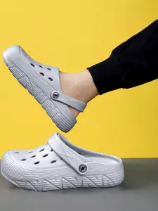 PROUZ Men Grey Lightweight Clogs