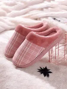 WOLVESDEN Women Casual Fur Room Slippers