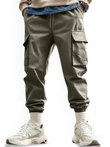 StyleCast x Revolte Men Regular Fit Mid-Rise Easy Wash Cargos