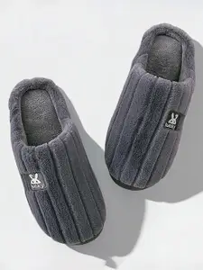 WOLVESDEN Women Room Slippers