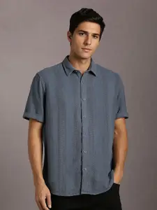 Louis Philippe Jeans Men Textured Spread Collar Pure Cotton Casual Shirt