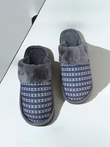 WOLVESDEN Women Room Slippers