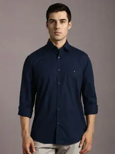 Louis Philippe Sport Men Solid Spread Collar Slim Fit Casual Shirt