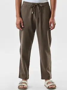 Snitch Men Textured Relaxed Fit Mid-Rise Trousers