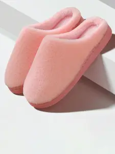 WOLVESDEN Women Room Slippers