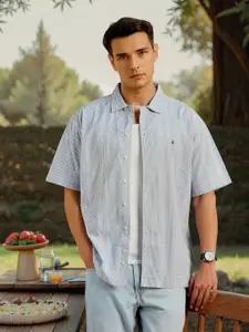 Louis Philippe Jeans Men Micro Checked Spread Collar Pure Cotton Casual Shirt