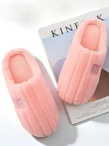 WOLVESDEN Women Room Slippers