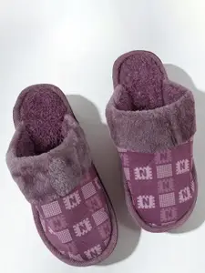 WOLVESDEN Women Set of 5 Printed Room Slippers Flip Flops