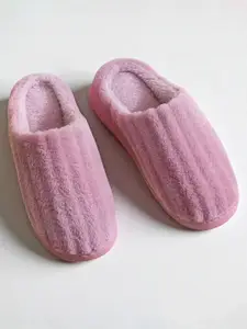 WOLVESDEN Women Self Design Slip-On