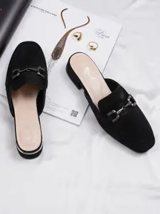 Sherrif Shoes Women Textured Block Heel Mules With Buckle Detail