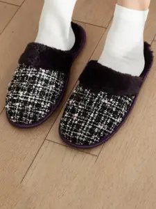 glitchez Women Self Design Room Slippers