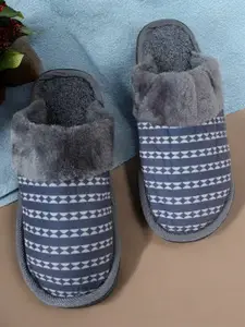 WOLVESDEN Women Room Slippers