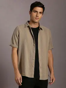 Louis Philippe Jeans Men Solid Spread Collar Pure Cotton Casual Shirt