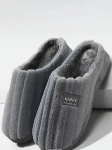 WOLVESDEN Women Pack Of 4 Room Slippers