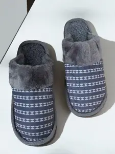 WOLVESDEN Women Pack Of 4 Room Slippers