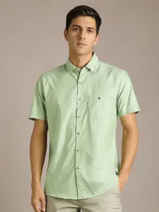 Louis Philippe Sport Men Solid Spread Collar Pure Cotton Casual Shirt