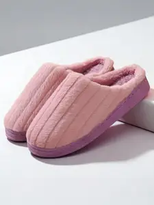 WOLVESDEN Women Slip-On