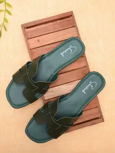 Shoestail Women Textured Open Toe Flats