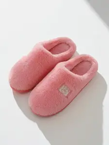 WOLVESDEN Women Fur Room Slippers
