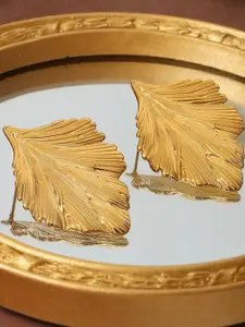 VAGHBHATT Gold-Plated Alloy Studs Earrings