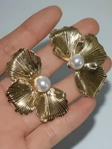 VAGHBHATT Gold-Plated Alloy Studs Earrings