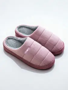 WOLVESDEN Women Room Slippers