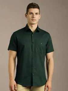 Louis Philippe Sport Slim Fit Textured Short Sleeves Pure Cotton Shirt