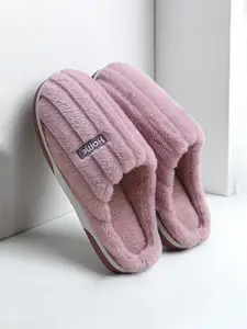 WOLVESDEN Women Slip-On