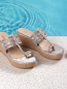 Metro Women Open Toe Flatform Sandals