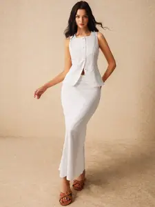 Chemistry Women Sleeveless Waistcoat with Slit Skirt Co-ord Set