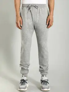 Indian Terrain Men Regular-Fit Mid-Rise Joggers