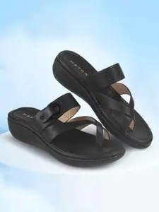 Metro Women Open Toe Flats with Bows