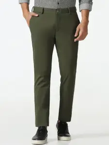 Blackberrys Men Solid Mid-Rise Slim Fit Trousers