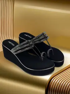 Metro Women Wedge Sandals
