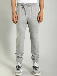 Indian Terrain Men Regular-Fit Mid-Rise Joggers