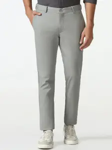 Blackberrys Mario Men Slim Fit Mid-Rise Trousers