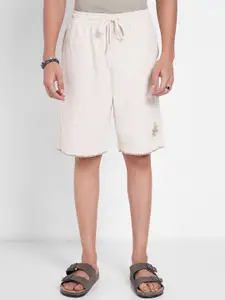 7 Alt by Pantaloons Men Relaxed Fit Shorts