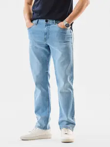 Snitch Men Relaxed Fit Mid-Rise Light Fade Stretchable Jeans