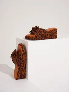 Froh Feet Women Animal Printed Flatform Heel Sandals with Bows