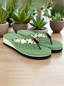 TWO SOFT Women Printed Thong Flip-Flops