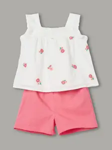 Juniors by Lifestyle Girls Floral Embroidered Pure Cotton Top With Shorts