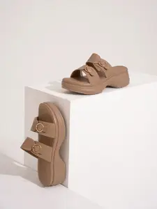 Froh Feet Women Wedge Heel Sandals with Buckles