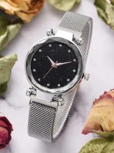 THE SHOPOHOLIC Women Embellished Dial & Bracelet Style Straps Analogue Watch FR-BAR-SILVER